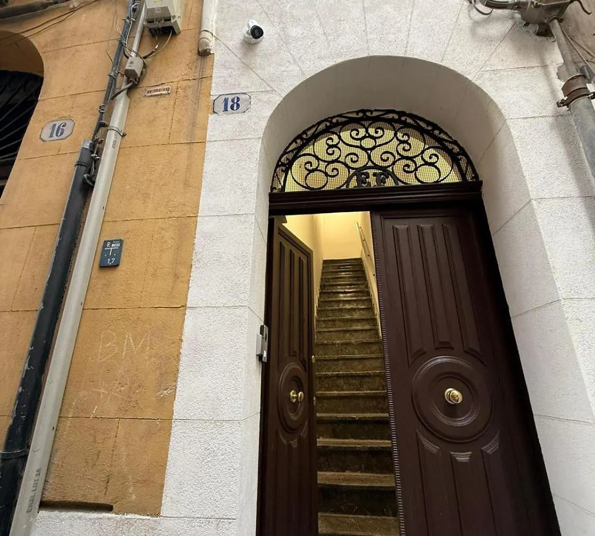Malu Apartments 2 Palermo Italia